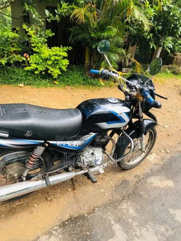 Bajaj CT-100 2015 Motorbike (Used)