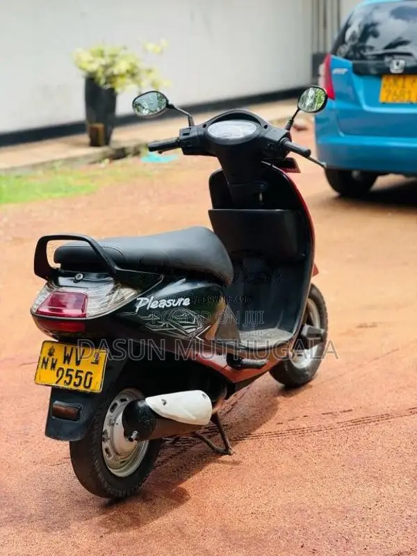 Hero Pleasure 2011 Motorbike (Used)