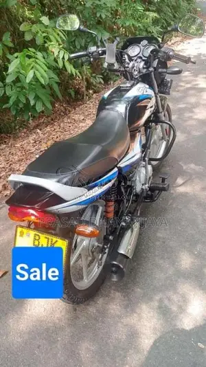 Bajaj CT-100-ES 2024 Motorbike (Used)