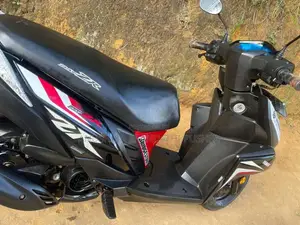 Yamaha Ray ZR 2017 Motorbike (Used)