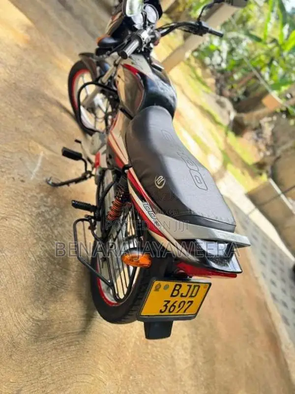 Bajaj CT-100 2022 Motorbike (Used)