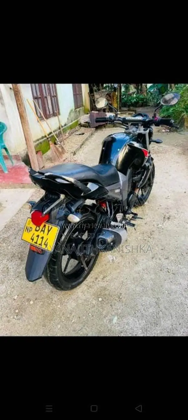 Yamaha FZ 2013 Motorbike (Used)