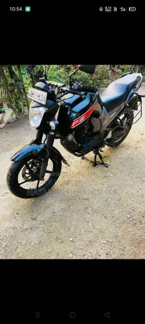 Yamaha FZ 2013 Motorbike (Used)