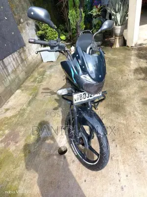 Bajaj Discover 2015 Motorbike (Used)