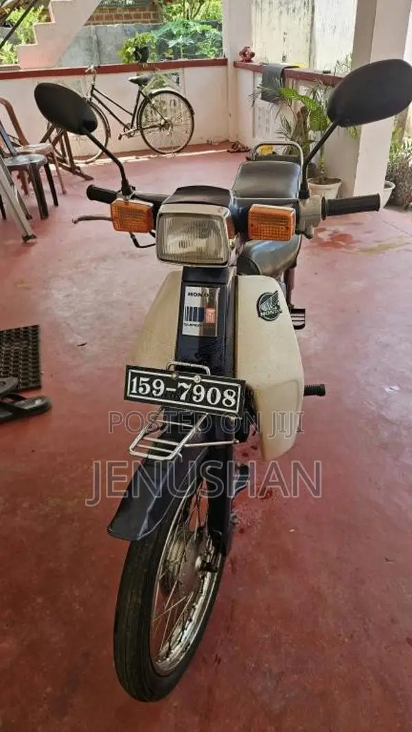 Honda Super Cub 1997 Motorbike (Used)