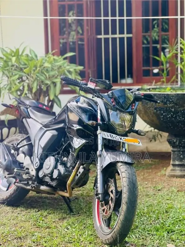 Yamaha FZ 2015 Motorbike (Used)