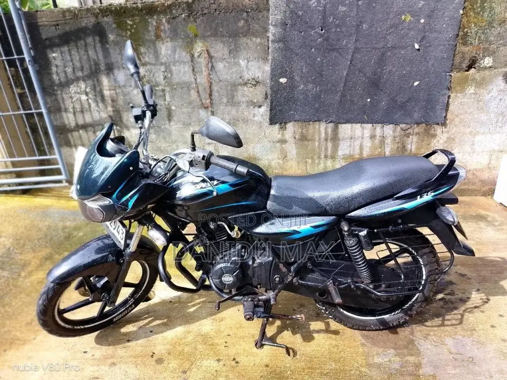 Bajaj Discover 2015 Motorbike (Used)