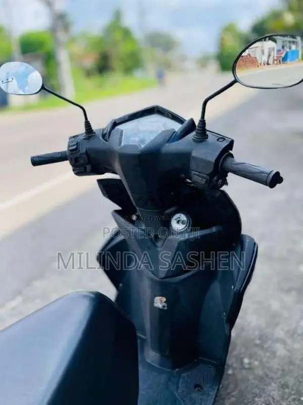 Yamaha Zr 2019 Motorbike (Used)