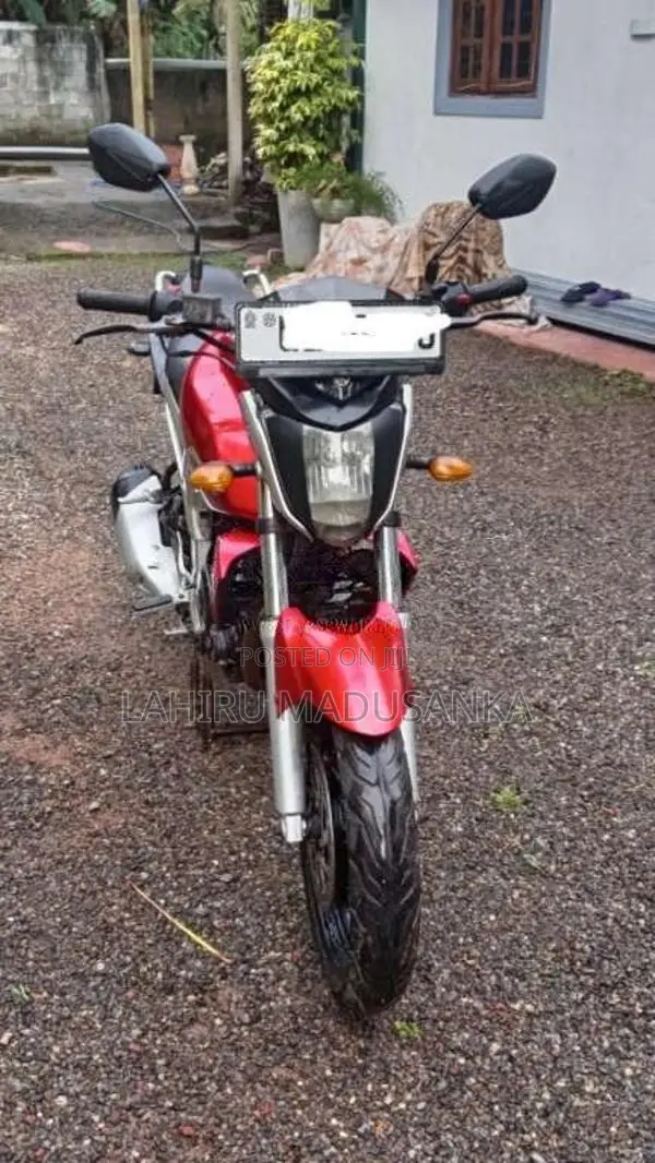 Yamaha FZ 2009 Motorbike (Used)