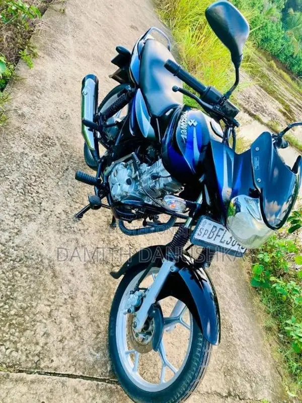 Bajaj Discover 2017 Motorbike (Used)