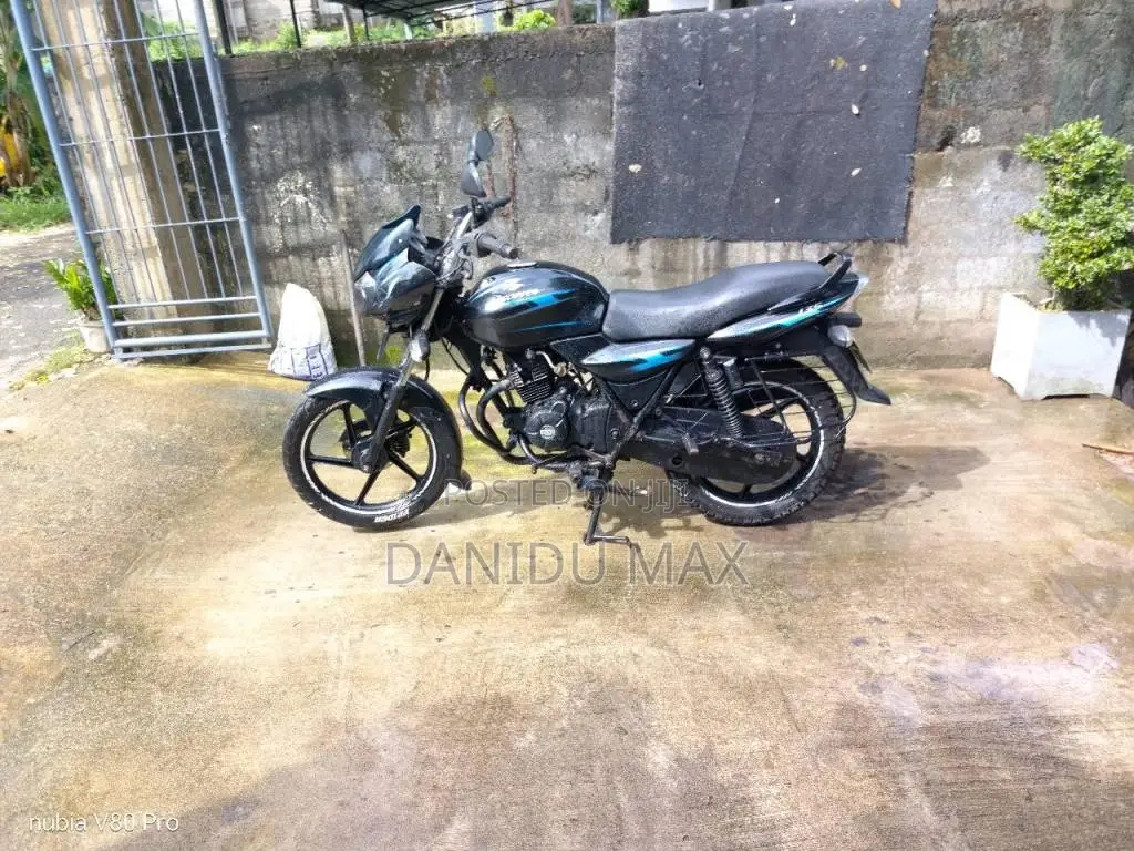 Bajaj Discover 2015 Motorbike (Used)