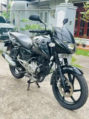 Bajaj Pulsar 2016 Motorbike (Used)