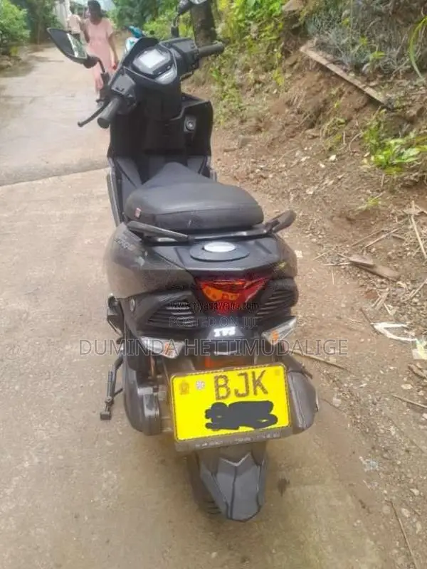 TVS Ntorq 2024 Motorbike (Used)