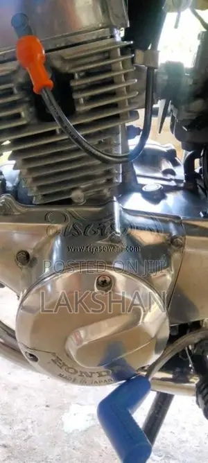 Honda Twin 1998 Motorbike (Used)
