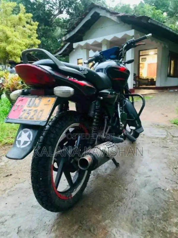 Bajaj Discover 2009 Motorbike (Used)