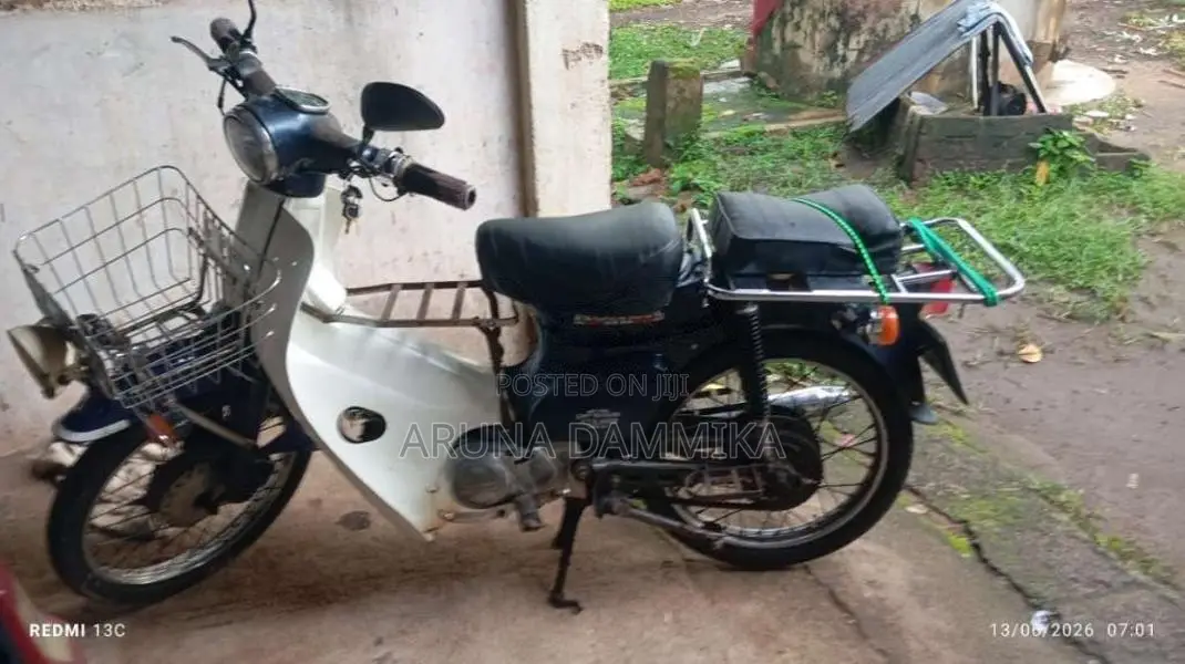 Honda Super Cub 2001 Motorbike (Used)