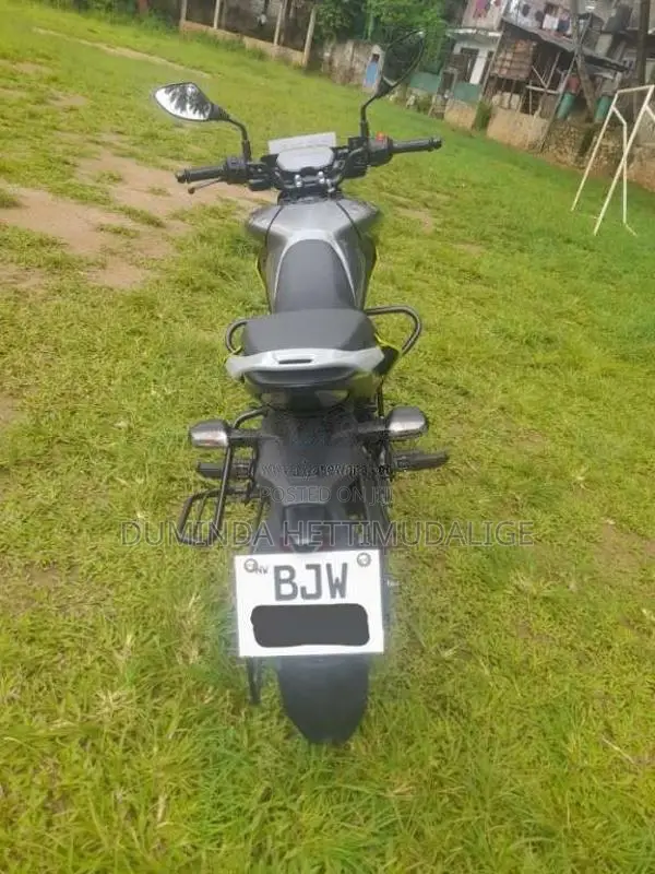 Bajaj Pulsar 2025 Motorbike (Used)