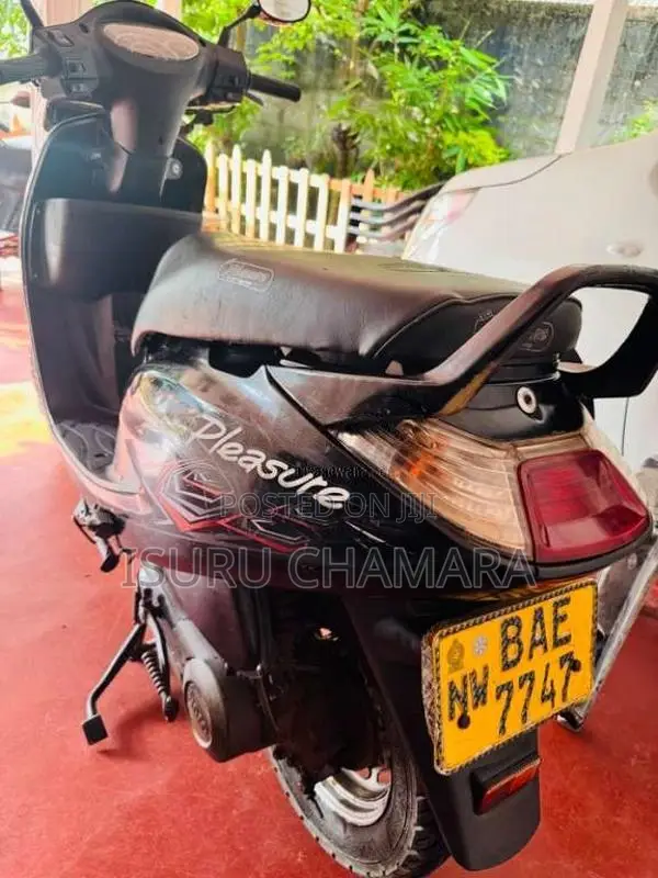 Hero Pleasure 2013 Motorbike (Used)