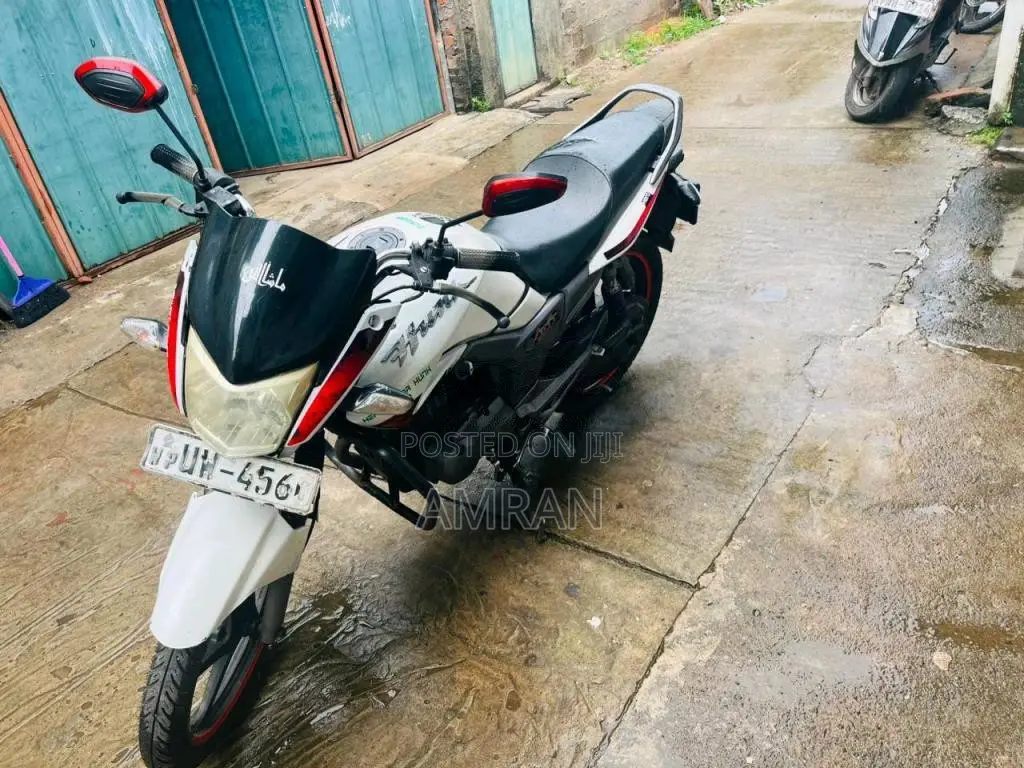 Hero Hunk 2008 Motorbike (Used)