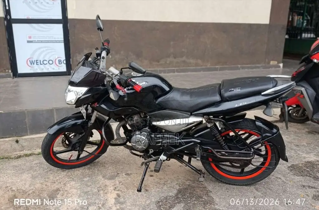 Bajaj Pulsar 135 LS 2011 Motorbike (Used)