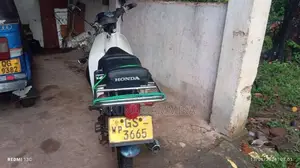 Honda Super Cub 2001 Motorbike (Used)