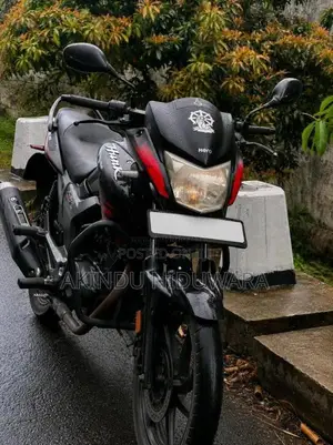 Hero Hunk 2018 Motorbike (Used)
