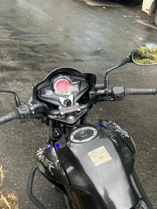 Hero Hunk 2018 Motorbike (Used)