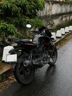 Hero Hunk 2018 Motorbike (Used)