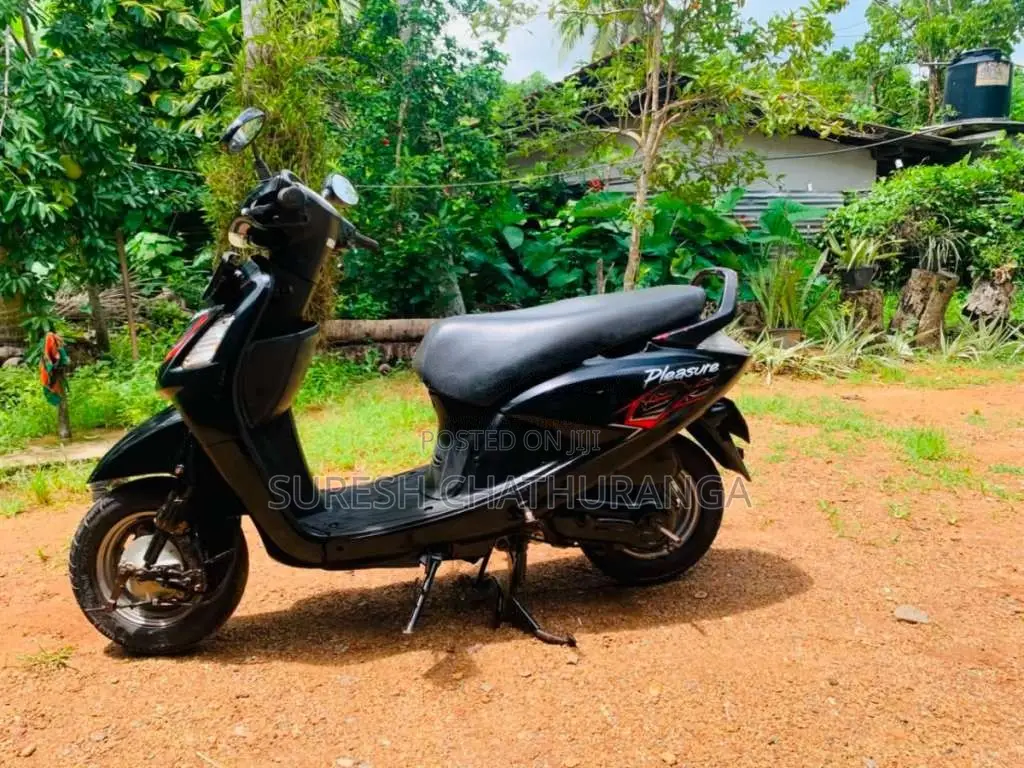 Hero Pleasure 2011 Motorbike (Used)