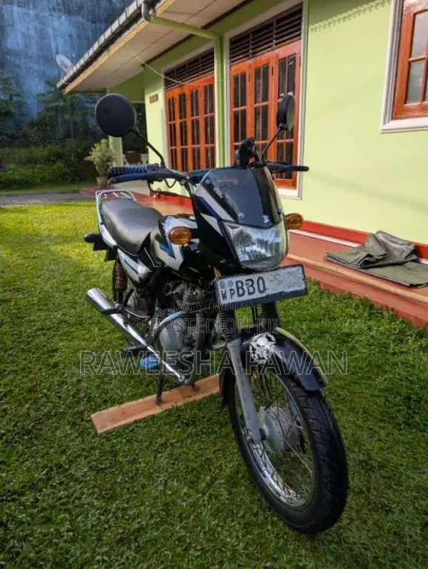 Bajaj CT-100 2014 Motorbike (Used)