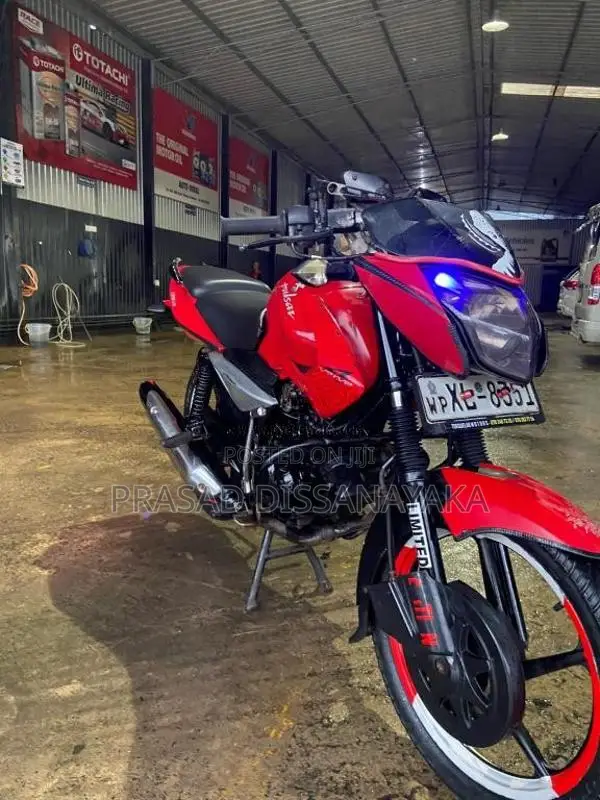 Bajaj Pulsar 135 LS 2012 Motorbike (Used)