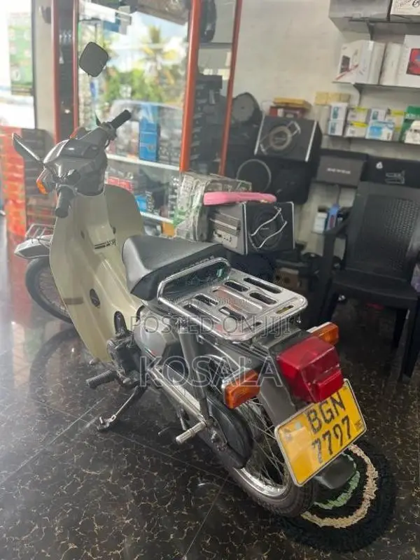 Honda Super Cub 2016 Motorbike (Used)