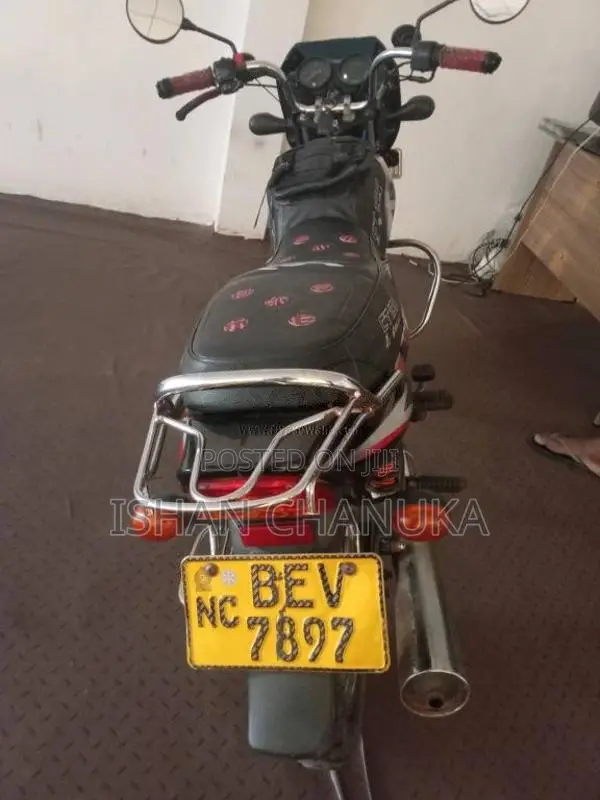 Bajaj CT-100 2017 Motorbike (Used)