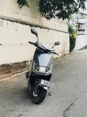 Yadea T5 2025 Motorbike (Used)