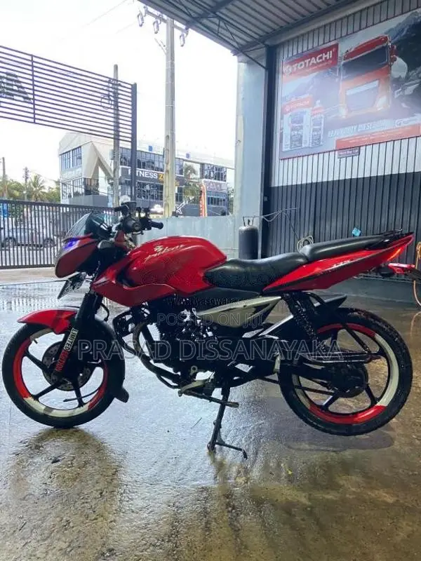 Bajaj Pulsar 135 LS 2012 Motorbike (Used)