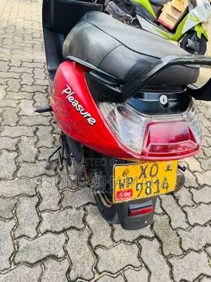 Hero Pleasure 2012 Motorbike (Used)