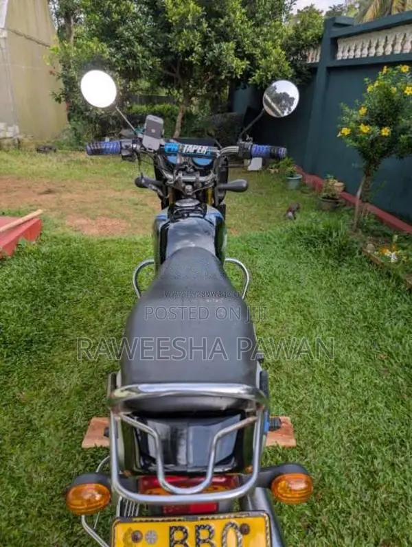 Bajaj CT-100 2014 Motorbike (Used)