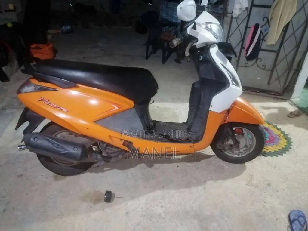 Hero Pleasure 2015 Motorbike (Used)