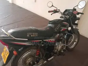 Bajaj CT-100 2017 Motorbike (Used)