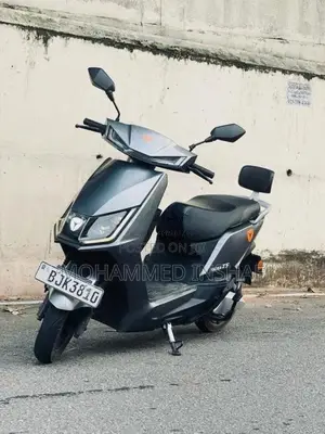 Yadea T5 2025 Motorbike (Used)