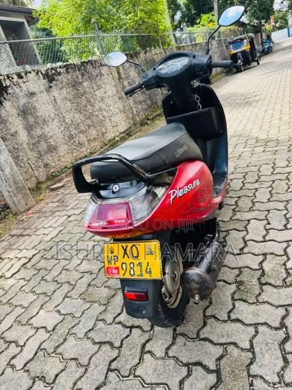Hero Pleasure 2012 Motorbike (Used)