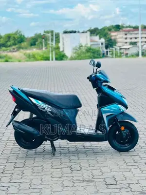 Yamaha Zr 2018 Motorbike (Used)