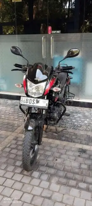 Hero Hunk 2016 Motorbike (Used)