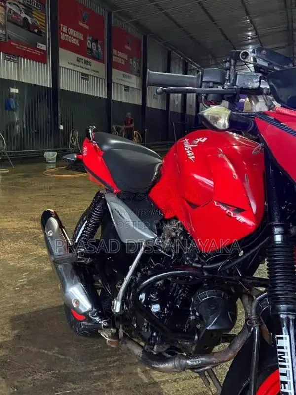 Bajaj Pulsar 135 LS 2012 Motorbike (Used)