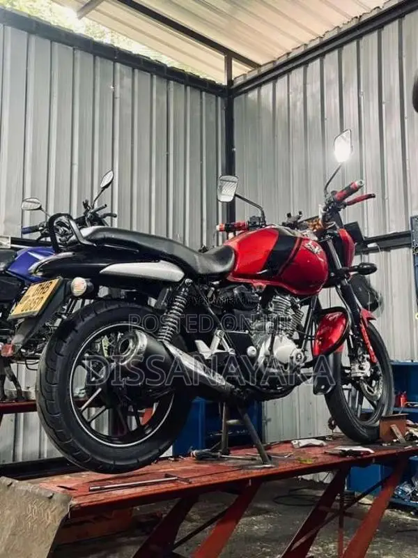 Bajaj V15 2018 Motorbike (Used)