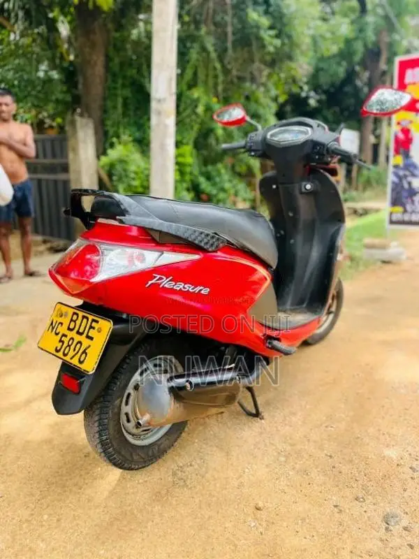 Hero Pleasure 2016 Motorbike (Used)