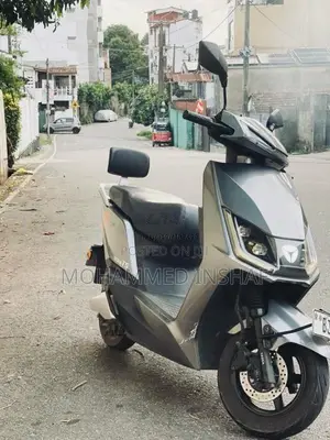 Yadea T5 2025 Motorbike (Used)