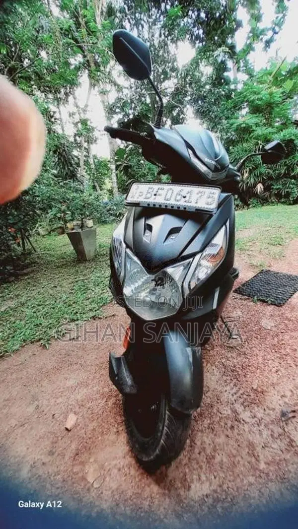 Honda Dio 2017 Motorbike (Used)