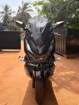Honda Pcx 2023 Motorbike (Used)