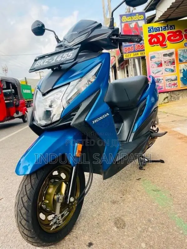 Honda Dio 2025 Motorbike (Used)